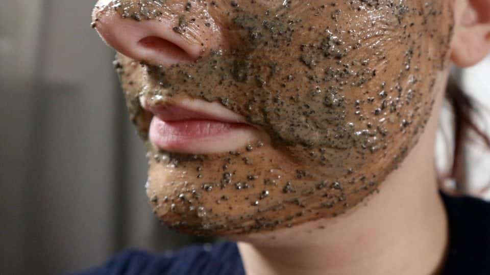 cruelty free huidverzorgingsroutine Lush Cup O'COffee Gezichts-en Bodymasker review momambition